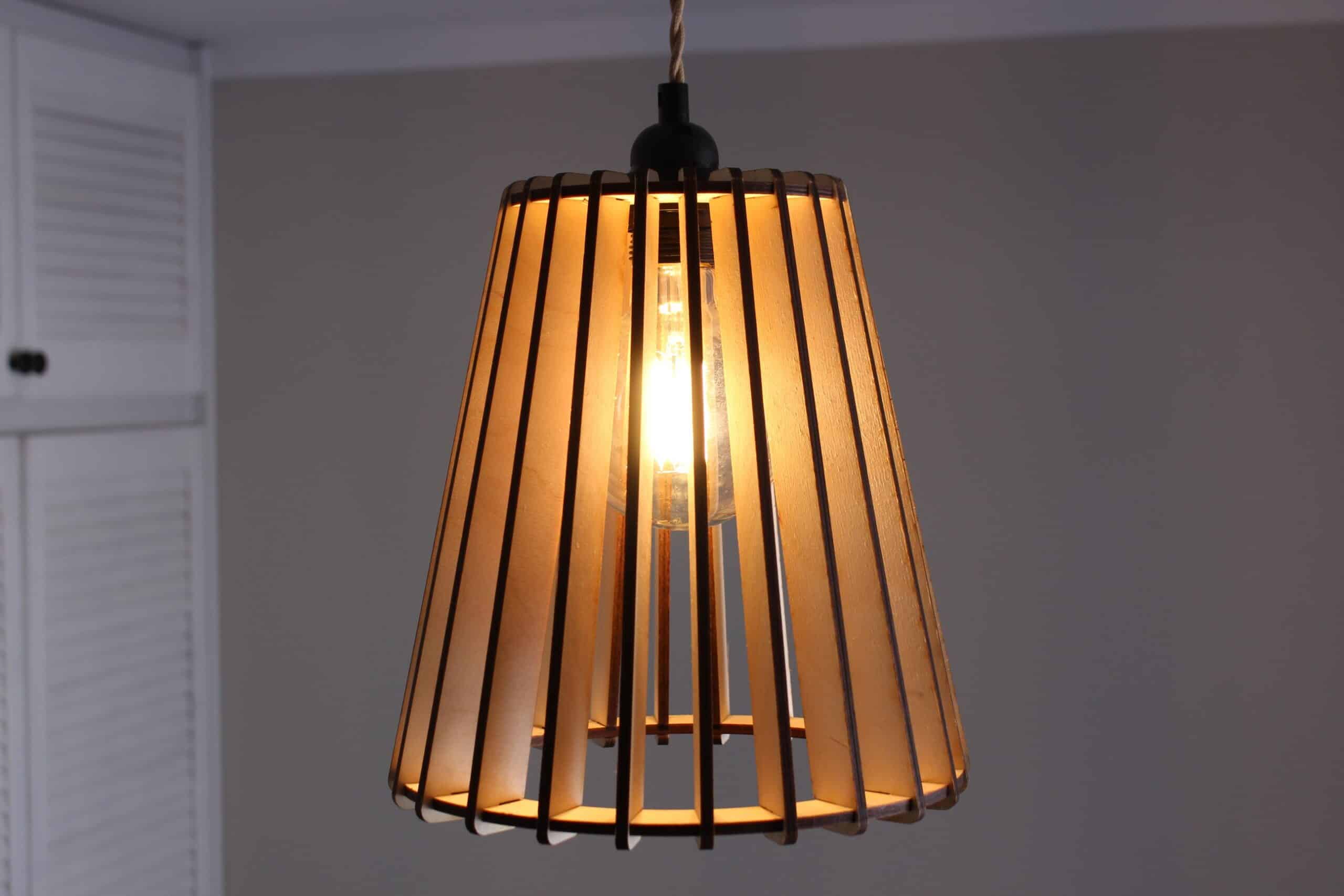 Lampa Sufitowa Drewniana Cone 