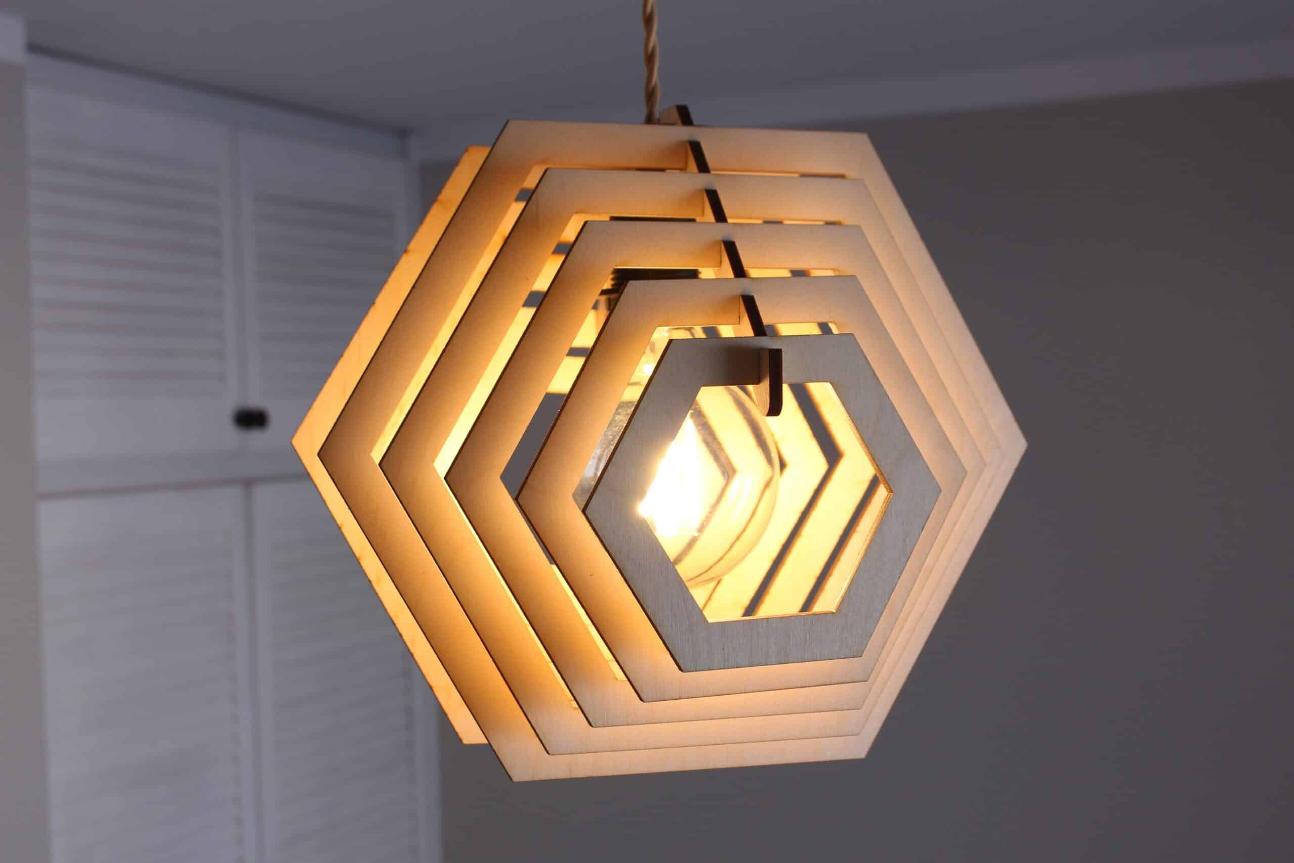 Lampa Sufitowa Drewniana Heksagon 