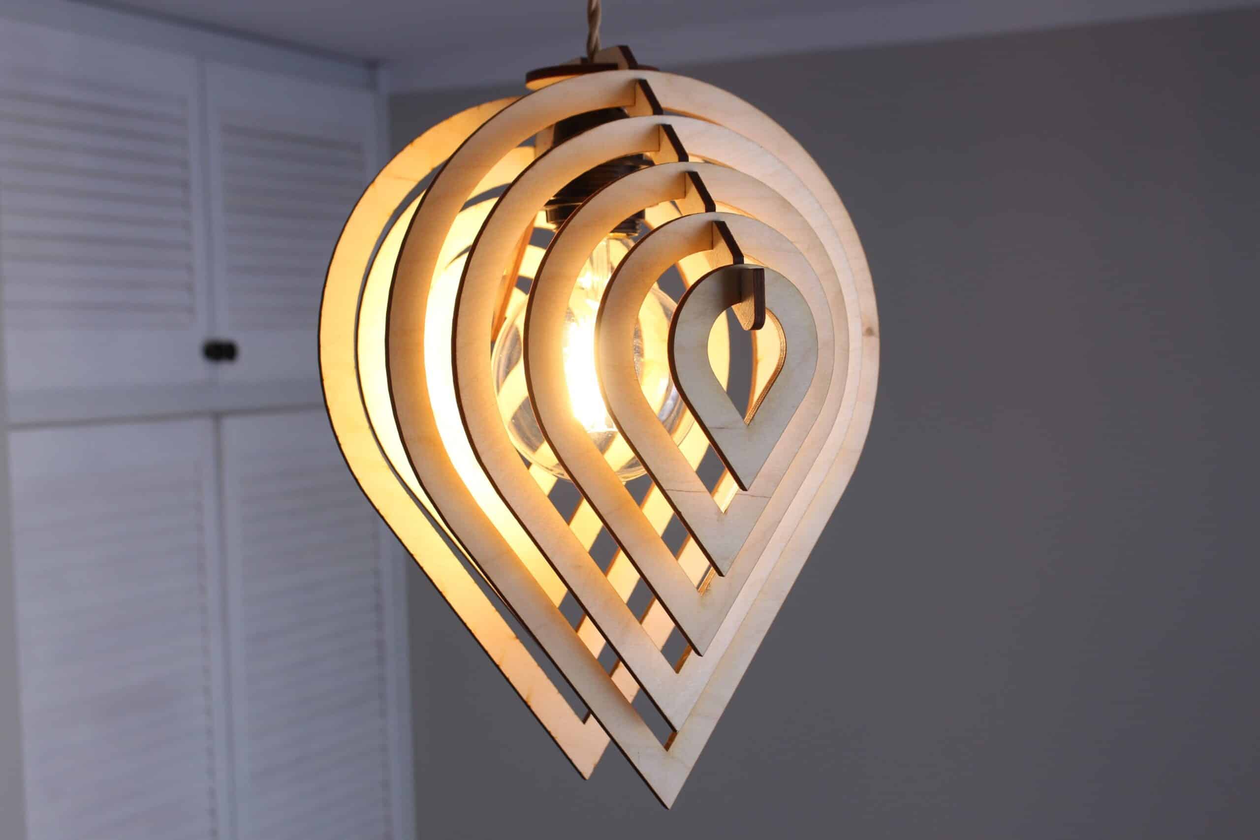 Lampa Sufitowa Drewniana Łezka 