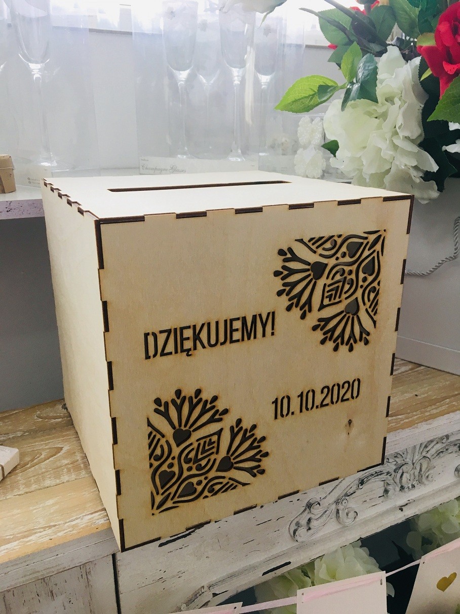 Pudełko na koperty drewniane, Personalizowane