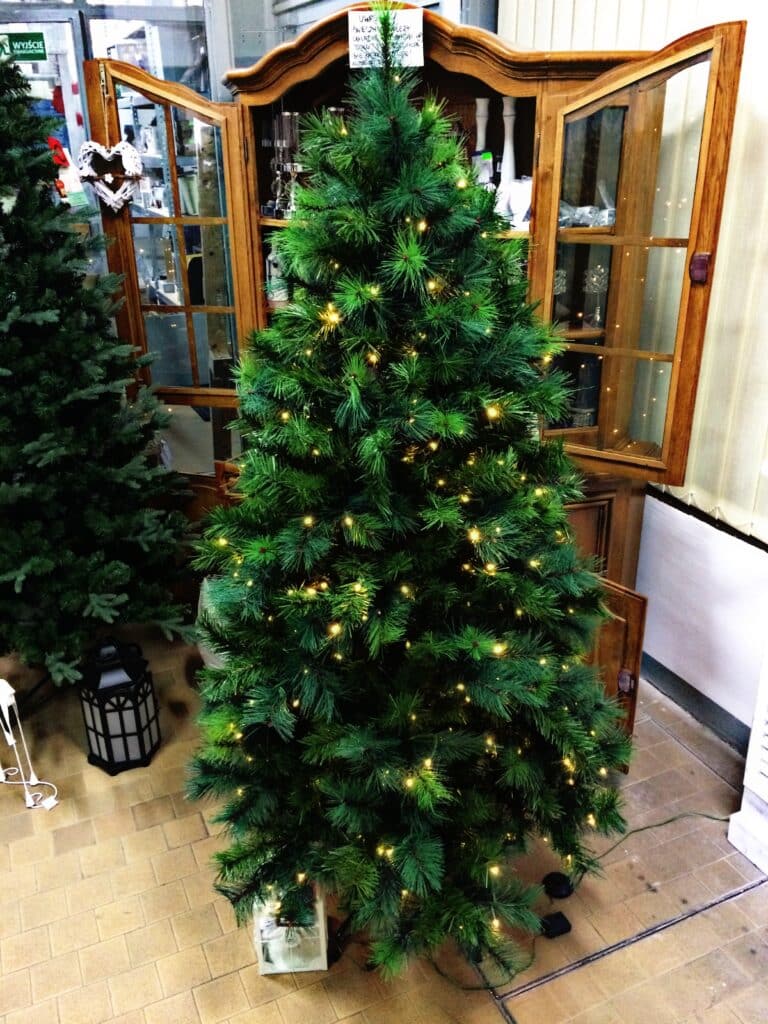 Sztuczna Choinka z lampkami LED 180cm