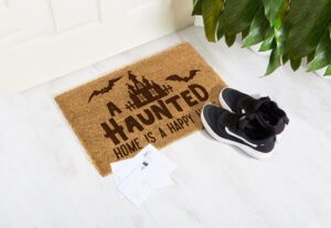 Wycieraczka z kokosa Haunted Home Is A Happy Home