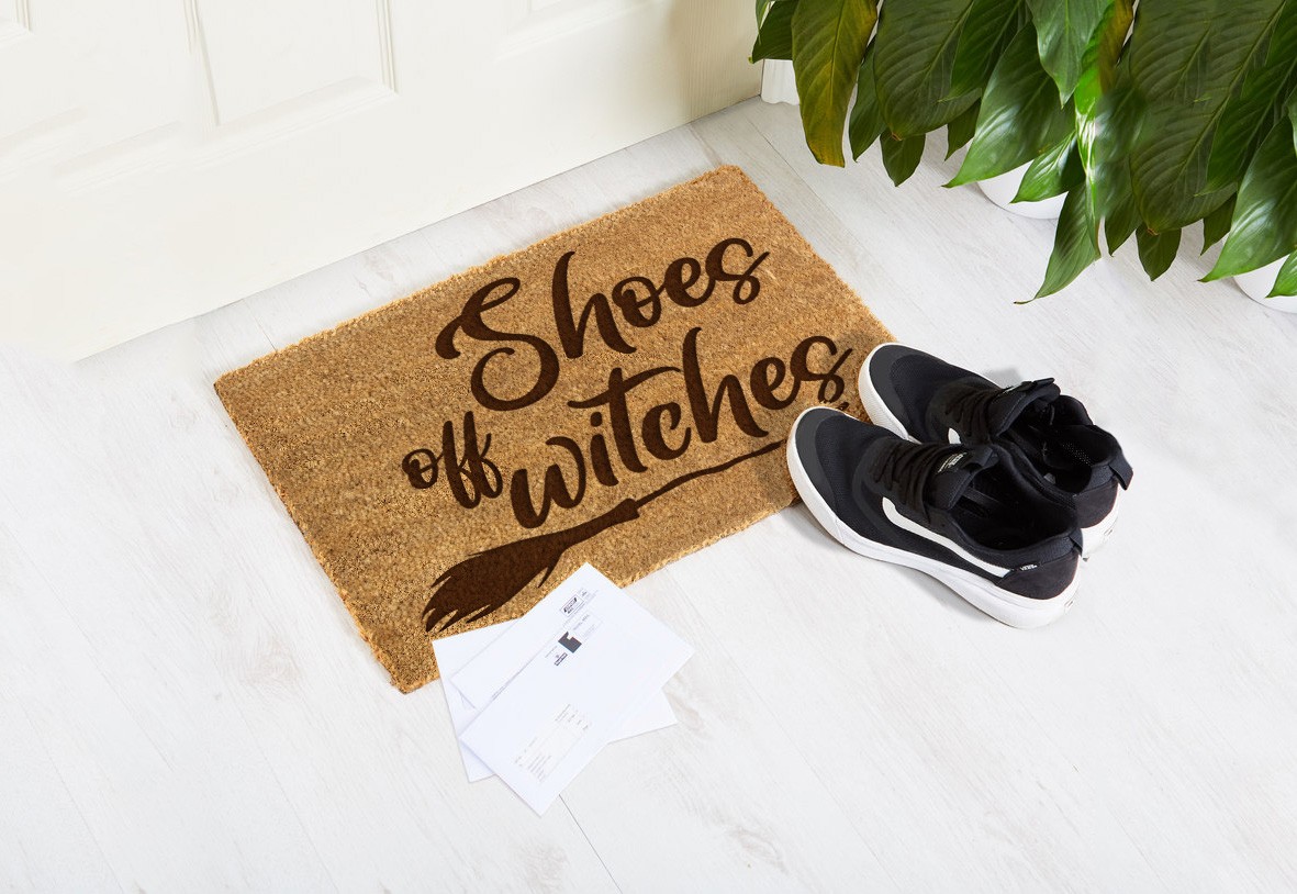 Wycieraczka z kokosa Shoes Off Witches 
