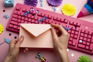 Zrób własne zaproszenia na przyjęcie urodzinowe! - Inspiracje od Happenings.pl