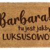 Śmieszna wycieraczka podłogowa Narian tu jest jakby luksusowo Dowolne Imię