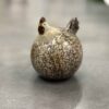 Ceramiczna kura na Wielkanoc figurka ozdoba domu wiosenna