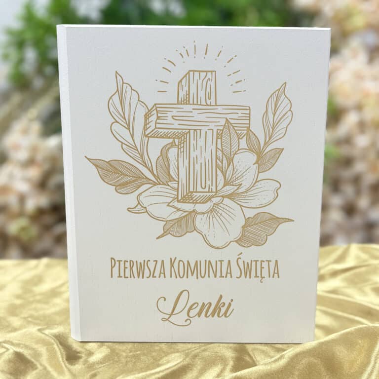 prezent na komunię bilbia z dedykacją dla chłopca dziewczynki