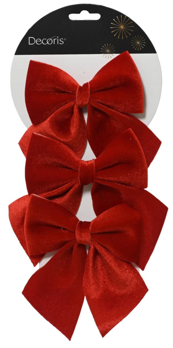 Piękne czerwone kokardy na choinkę