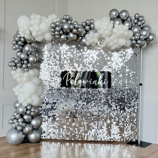 Cekinowe tło w kolorze srebrnym na wynajem